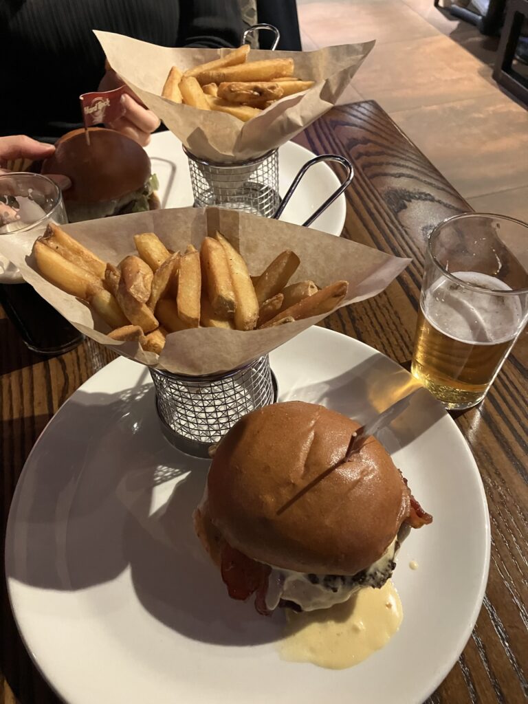 ハードロックカフェ　ハンバーガー