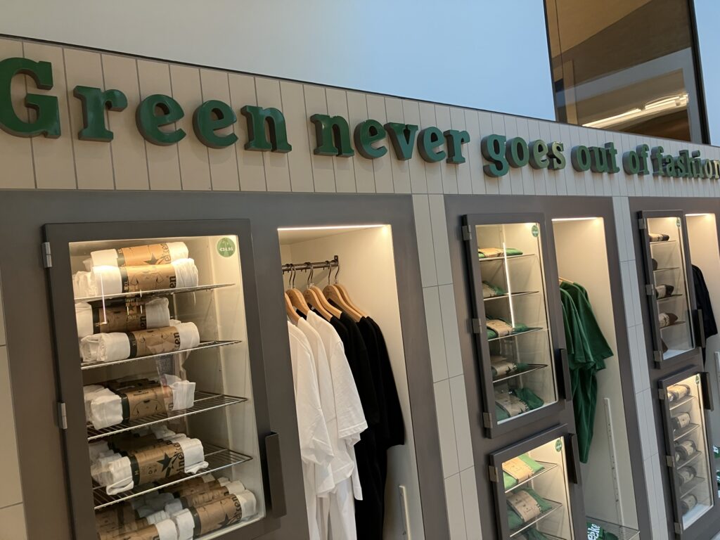 ハイネケン お土産コーナー